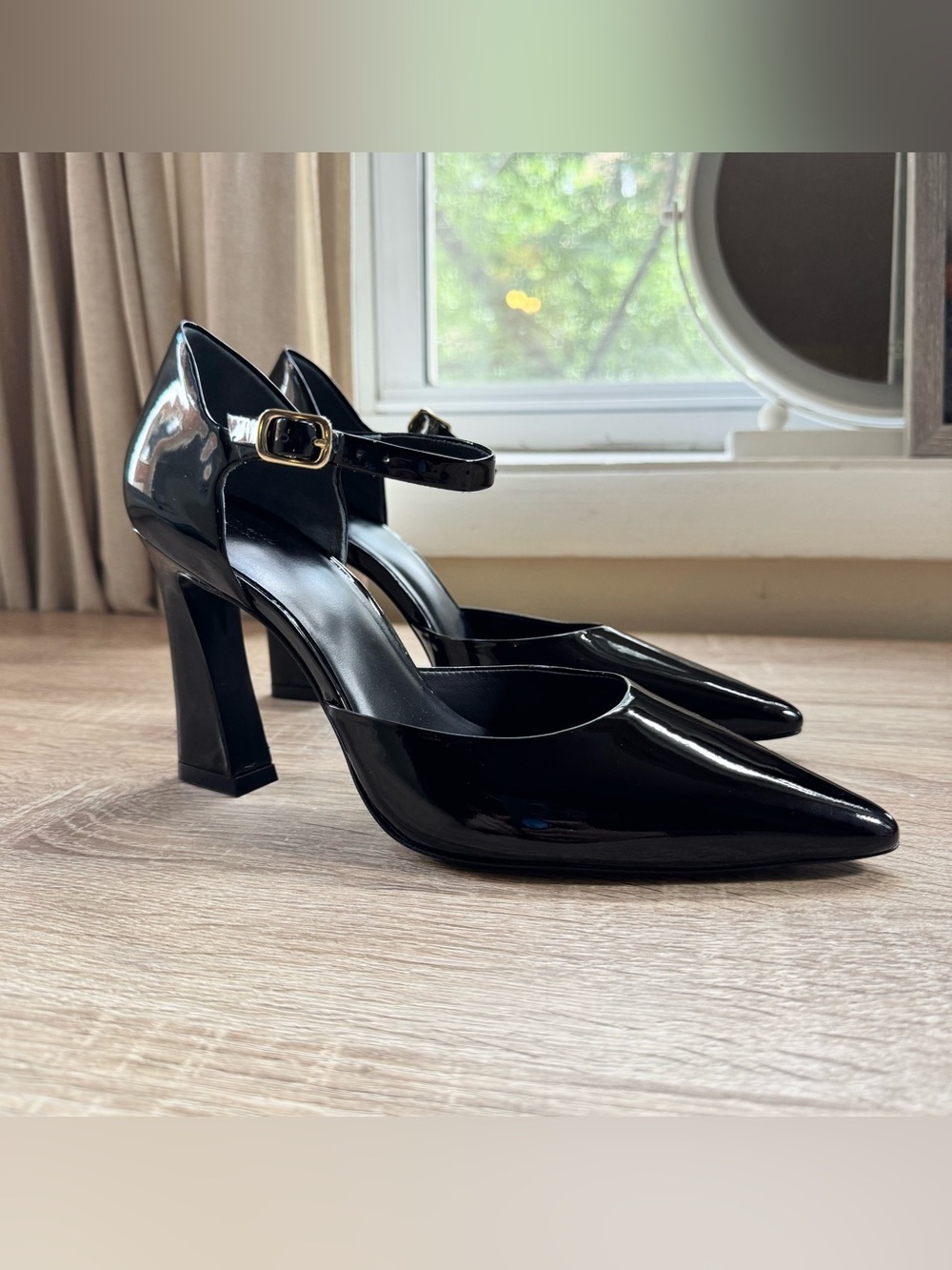 Reformation x Nara Smith Ember Pumps Patent Black 9.5
